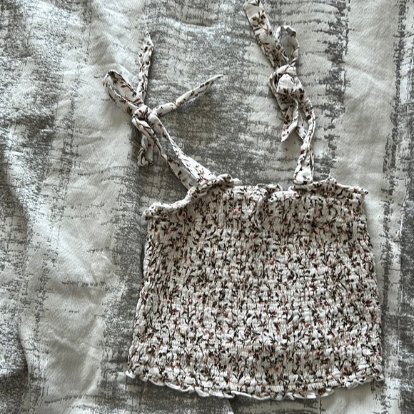 Crop top - Picture 2 of 4